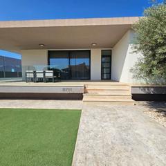 Location Chalet  Mimosa. Unifamiliar moderno en alquiler