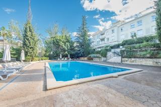 Planta baixa a Porto Pi. Planta baja con jardin piscina comunitarias y parquin.