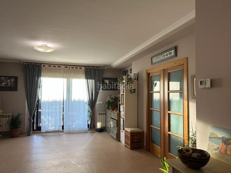 Foto 32264404-25a6-4aee-9ab1-4162fea7dda3. Casa bifamiliare con riscaldamento parcheggio piscina in Ferrol