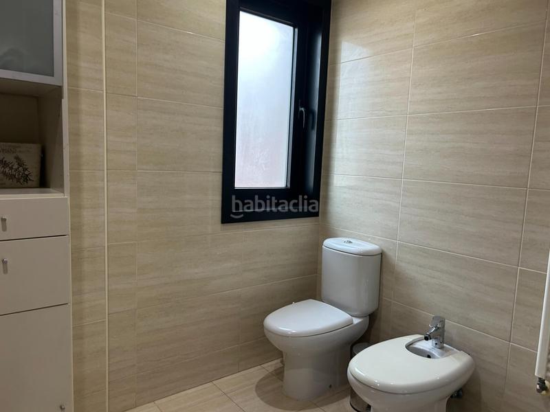 Foto 32e6520d-72ca-4bde-95f1-cf4a6fb6fbed. Casa bifamiliare con riscaldamento parcheggio piscina in Ferrol