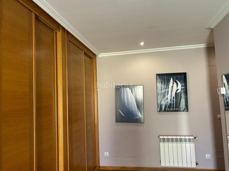 Foto 76363ae1-8616-48dd-a8e3-77c343b5a66a. Casa bifamiliare con riscaldamento parcheggio piscina in Ferrol