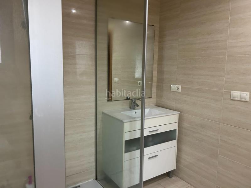 Foto 9ca2ccb8-7608-43cd-ae24-c0dc10f8763b. Casa bifamiliare con riscaldamento parcheggio piscina in Ferrol