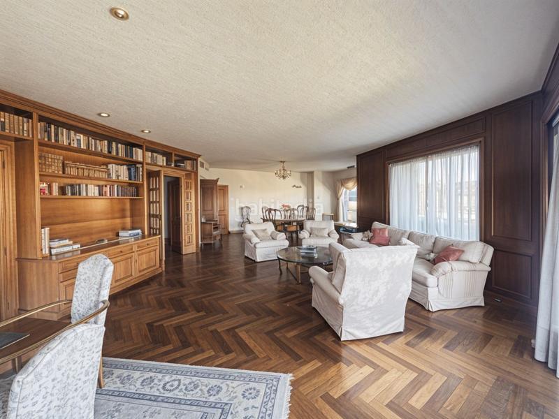 Foto 2c6de29a-3f3a-411b-91dd-087c18cc1d9b. Pis amb calefacció a Paseo Independencia Zaragoza