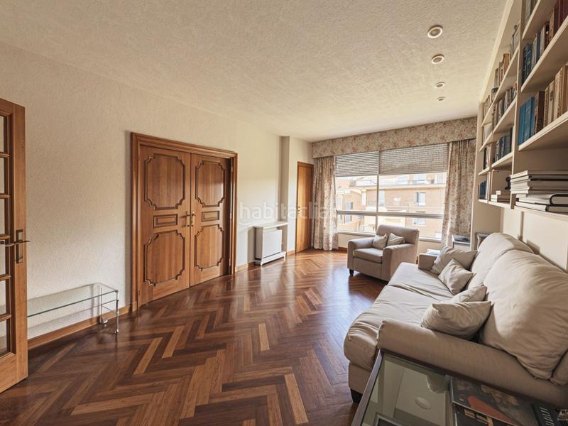 Foto 8946107c-51b2-4c23-9975-e92f49445b94. Pis amb calefacció a Paseo Independencia Zaragoza