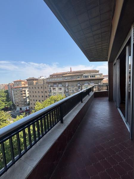 Foto a46a7a0b-1214-4013-9f9f-2092e82cdaa3. Pis amb calefacció a Paseo Independencia Zaragoza