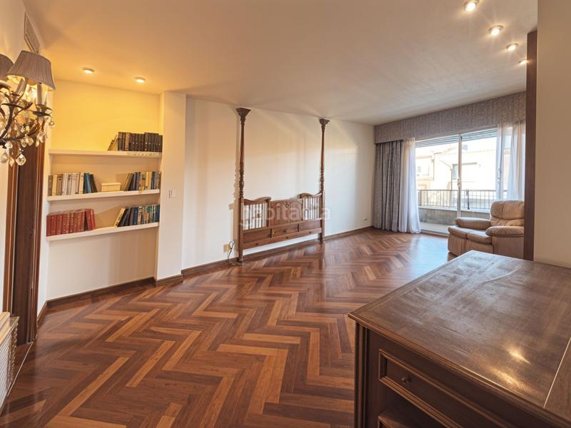 Foto f98facd8-1e77-4d23-b816-47da5d6f02d2. Pis amb calefacció a Paseo Independencia Zaragoza