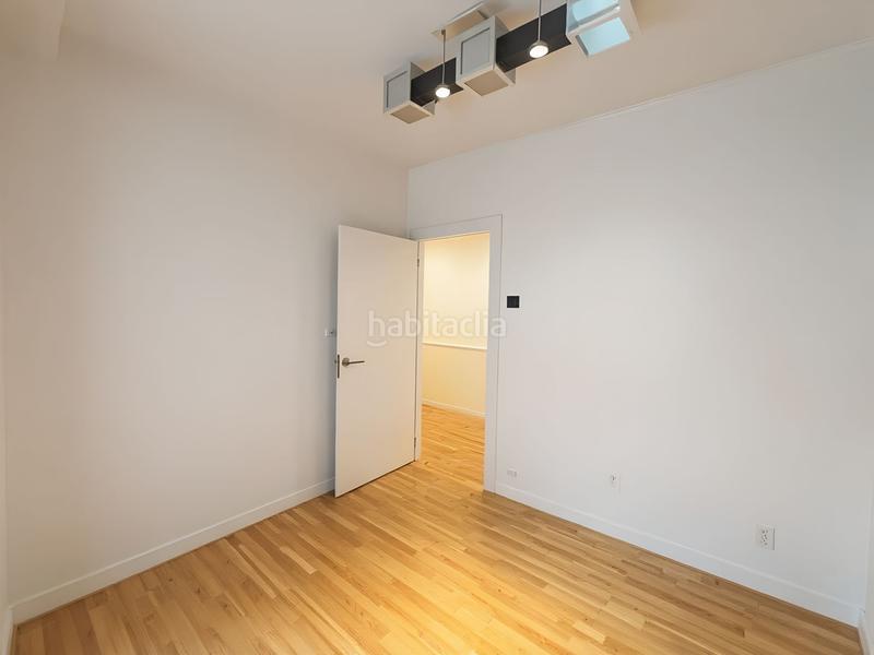 Foto 8f687f9e-50cd-4023-a329-9fd4219a2d4e. Flat with heating in Ruiseñores Zaragoza