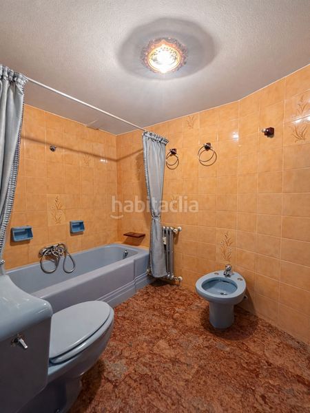 Foto f0cc230b-a212-47f7-80d2-0c3862642581. Etagenwohnung mit heizung in Paseo Sagasta Zaragoza