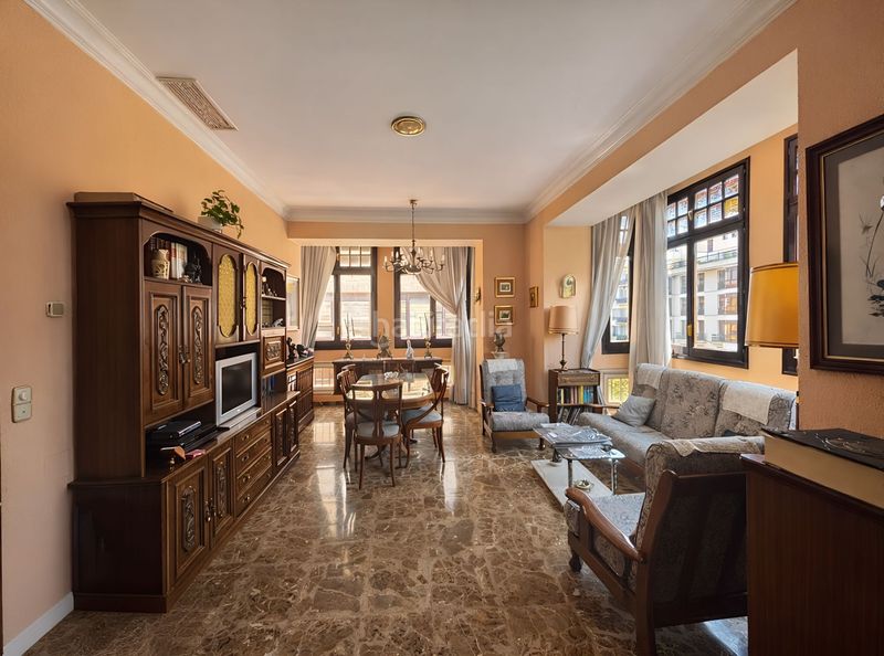 Foto 4ae8e4a5-a398-4277-861f-a93cc7e3f252. Appartement avec chauffage piscine dans Paseo Sagasta Zaragoza