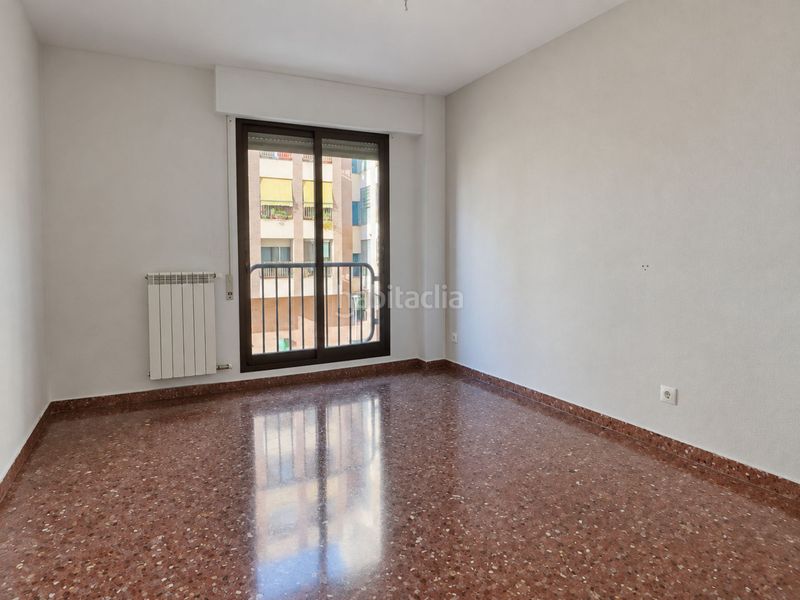 Foto 5c2d4fd8-cbe4-4345-9f32-bf5333bcf222. Piso vivienda familiar con piscina y amplias zonas comunes en actur! en Zaragoza