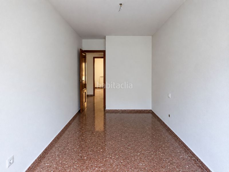 Foto a5cdcd52-8d92-4bd7-bc9d-a8fe0807ca29. Piso vivienda familiar con piscina y amplias zonas comunes en actur! en Zaragoza
