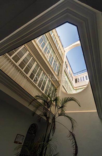 Foto 902552e4-dc4e-4d84-b7ce-63d6699031d1. Piso oportunidad en Centro Histórico Cádiz