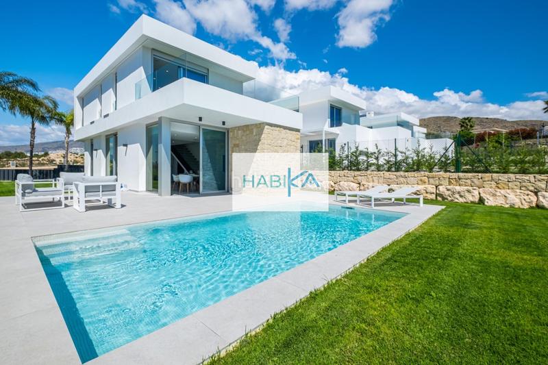 Foto 513efeef-7605-42f7-b1d3-71bcc6a4f361. Chalet avec parking piscine dans Golf Bahía Finestrat