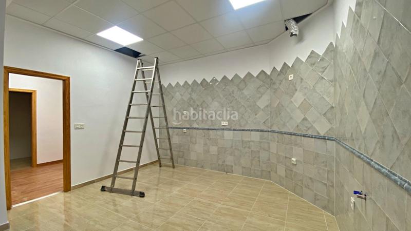 Foto f9a37ff4-9e95-45d2-9922-124696396e60. Piano terra con parcheggio in Totana