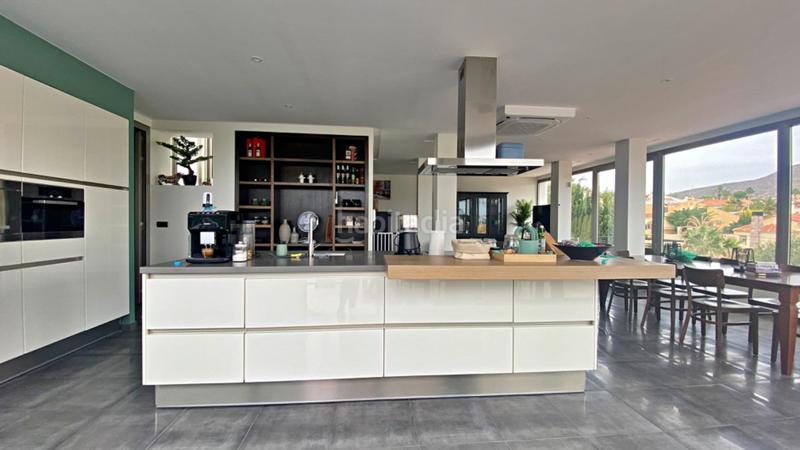 Foto 1d1d0363-4af9-454e-8284-4d04ee22e94e. Xalet amb aparcament piscina a Pueblo Acantilado-Lanuza Campello (el)