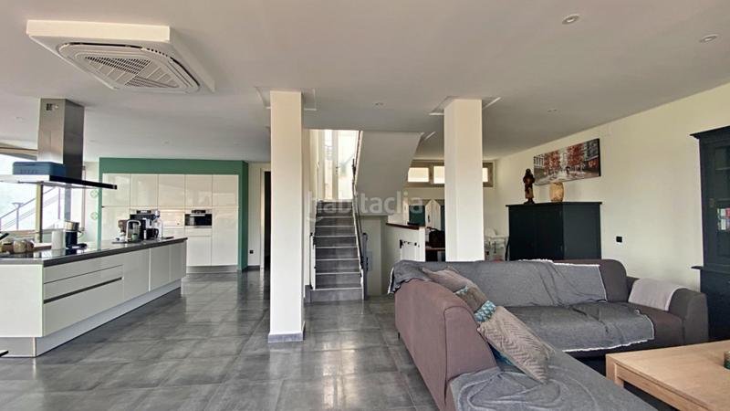 Foto 74bbfb8d-8d82-448f-b35c-c29d728f8c10. Xalet amb aparcament piscina a Pueblo Acantilado-Lanuza Campello (el)