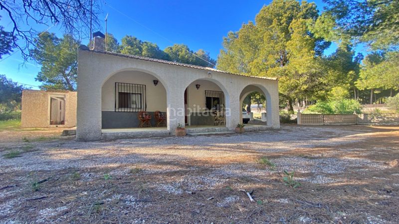 Foto bd5ee209-20b1-4496-a7a7-35396abbf7e3. Masia amb aparcament a Totana