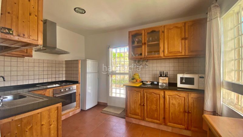 Foto cd2b55c7-812a-490a-83db-2eb45a1902c2. Xalet amb aparcament piscina a Playa Muchavista Campello (el)