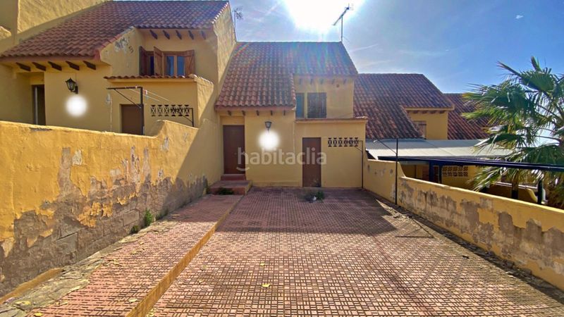 Foto 0f39d3f2-d5cc-4c70-b0ed-c1413374f1ab. Casa adossada amb aparcament a Totana