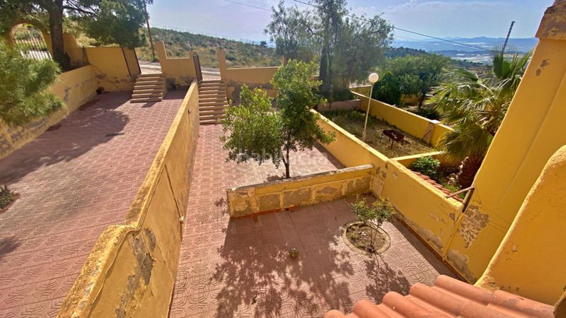 Foto 31885e18-7f1e-43ad-bf76-8b2309d42f34. Casa adossada amb aparcament a Totana