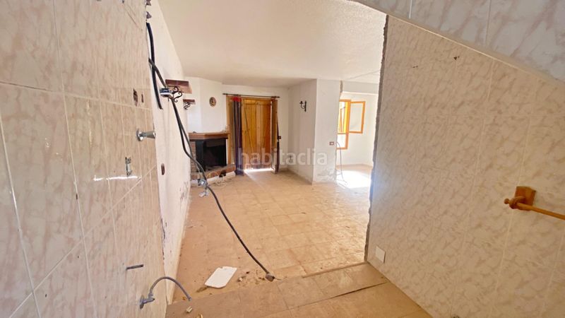 Foto 6deb9e39-111d-46ac-bd5f-e9ec37f80d58. Casa adossada amb aparcament a Totana