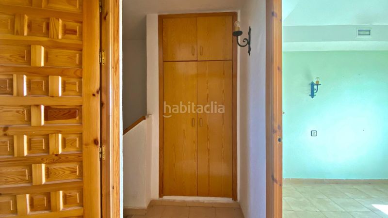 Foto da4ff376-c296-485f-89c9-3242c15b6dc7. Casa adossada amb aparcament a Totana