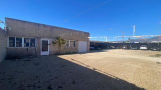 Business premise in Totana. Almacén con terreno