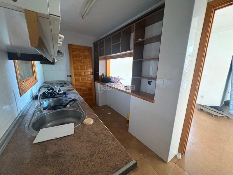 Foto a2404c85-e4b7-414a-b71f-74373da52e16. Casa adossada amb aparcament a Totana