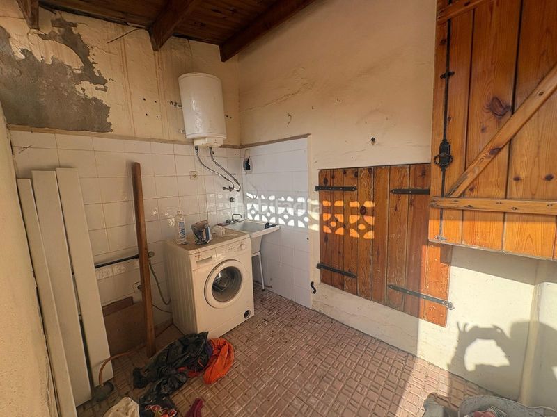 Foto b1667e51-c718-4d97-b8f8-0a02f4edb7d1. Casa adossada amb aparcament a Totana