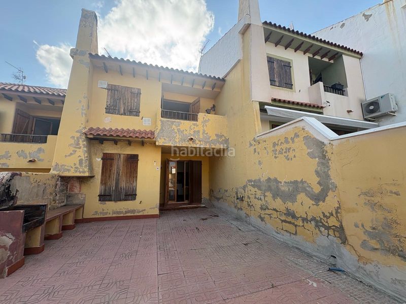 Foto c75b772c-34ec-4f4b-96f5-075faf4b85e5. Casa adossada amb aparcament a Totana