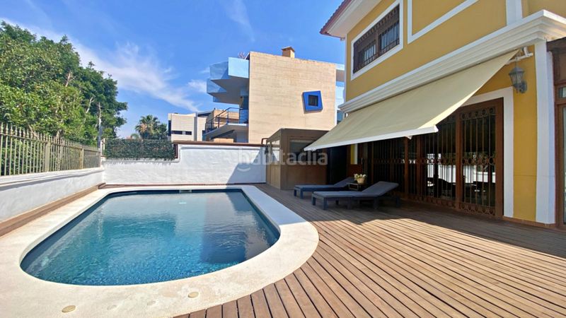 Foto d0852e8b-7d82-4a51-82c6-f239bbdaeba5. Xalet amb calefacció aparcament piscina a Alicante golf Alicante