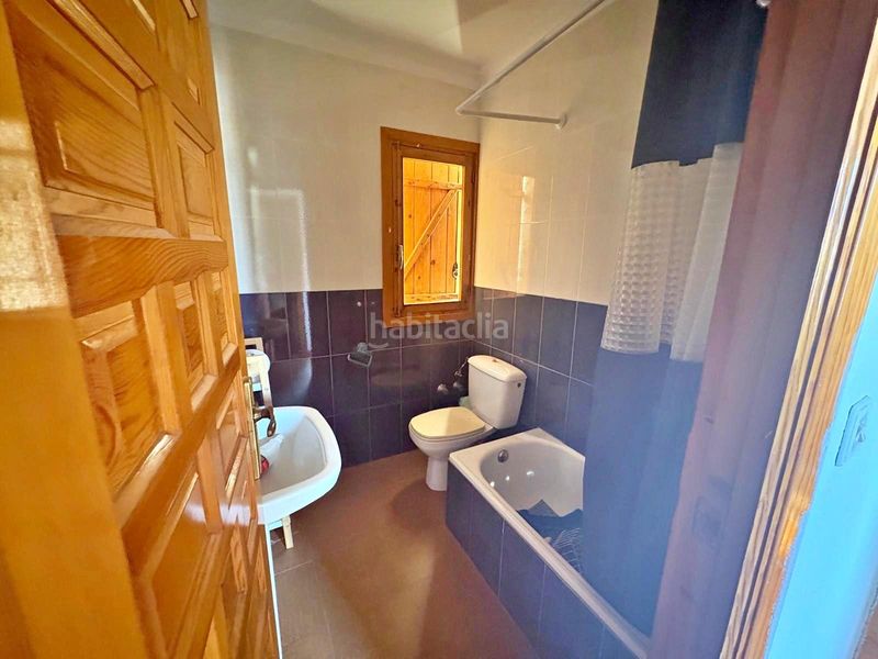 Foto 1ca25a69-9520-4f15-8121-cb141181a879. Casa adossada amb aparcament a Totana