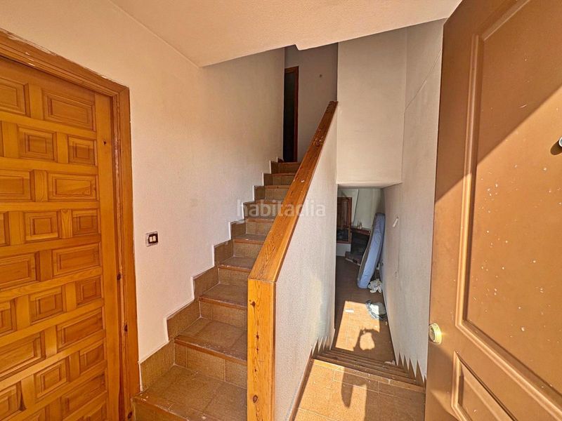 Foto 4b666452-1501-4701-b49e-a2c96a95f0e4. Casa adossada amb aparcament a Totana