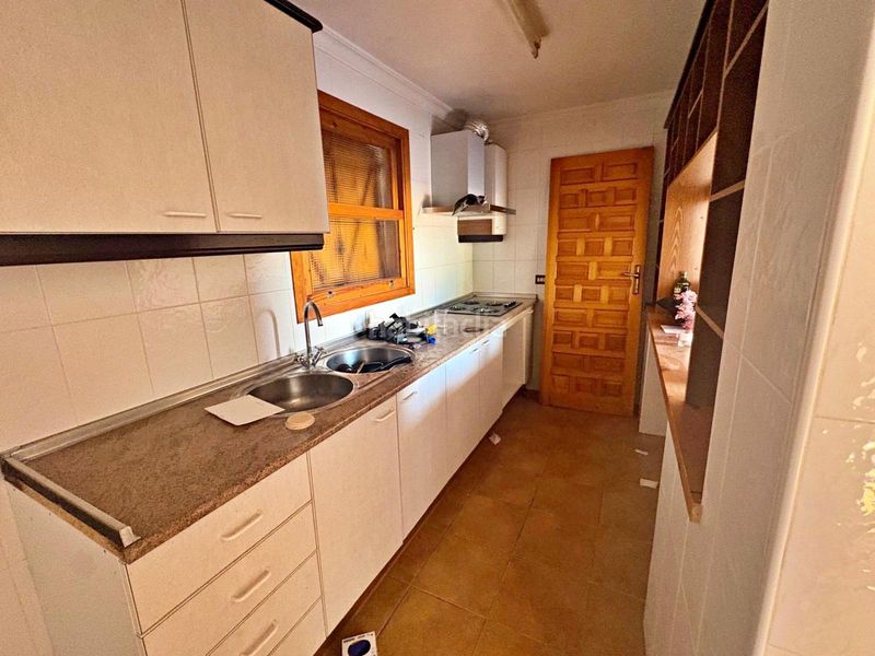 Foto 94b6d239-6485-4edd-85b6-cba18cf9ca1a. Casa adossada amb aparcament a Totana