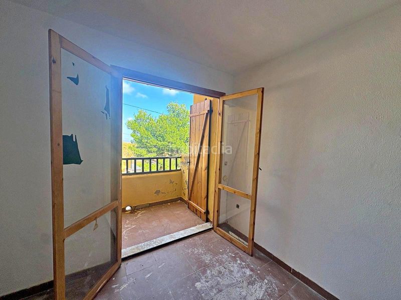 Foto c821e9f9-fb58-46d1-90eb-290beb997de6. Casa adossada amb aparcament a Totana