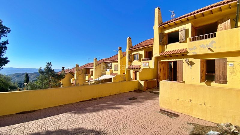Foto cbad5528-7aaf-4b3b-ad6b-8f4904657314. Casa adossada amb aparcament a Aledo