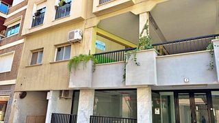 Estudi  Calle de vidal abarca. Ideal para montar tu nuevo negocio