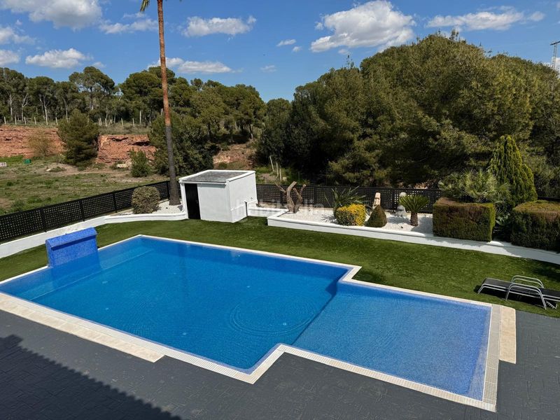 Foto 48f57891-37fc-4ff0-8ef6-ab6e4f3f829e. Xalet amb calefacció aparcament piscina a Totana