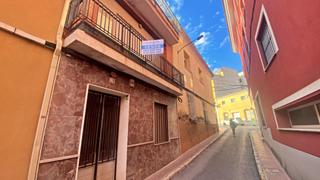 Maison à Totana. Casa de tres plantas en totana