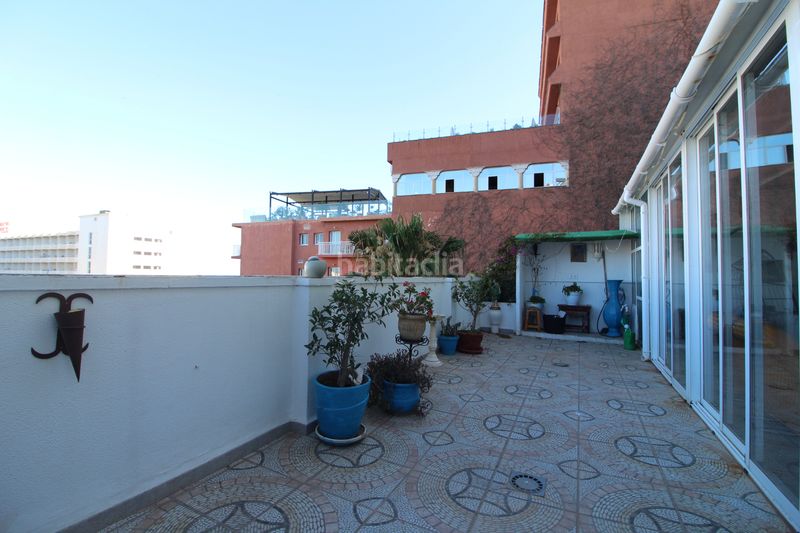 Foto 6a1595c9-5a48-4c35-9320-d8ed8f9a713b. Apartament amb aparcament a El Bajondillo Torremolinos