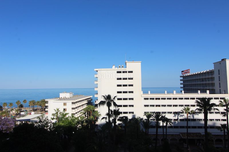 Foto 8acfec4f-2fc0-4d00-b63f-120be7204817. Apartament amb aparcament a El Bajondillo Torremolinos