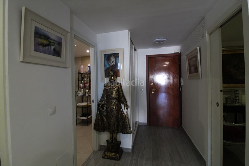 Foto 92f58bab-9cb7-4a23-a097-0be922838e2e. Apartament amb aparcament a El Bajondillo Torremolinos