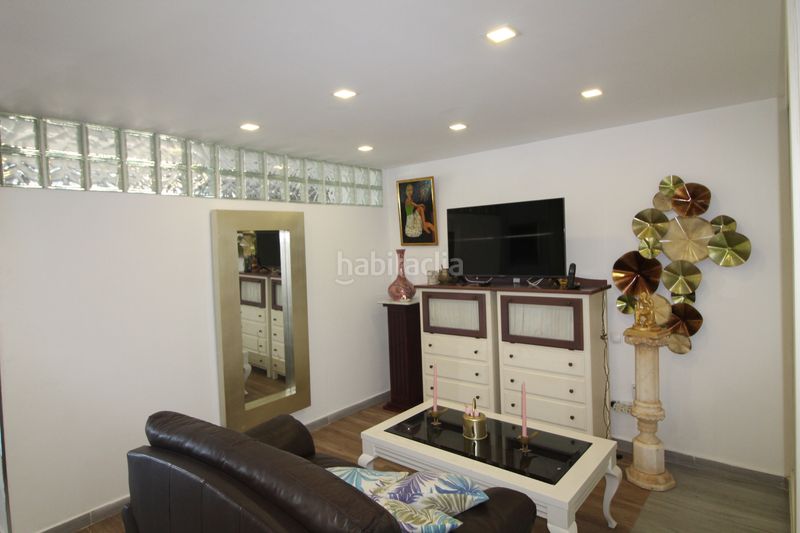 Foto 988265cd-bf21-4b97-87c7-a7c3f767959a. Apartament amb aparcament a El Bajondillo Torremolinos