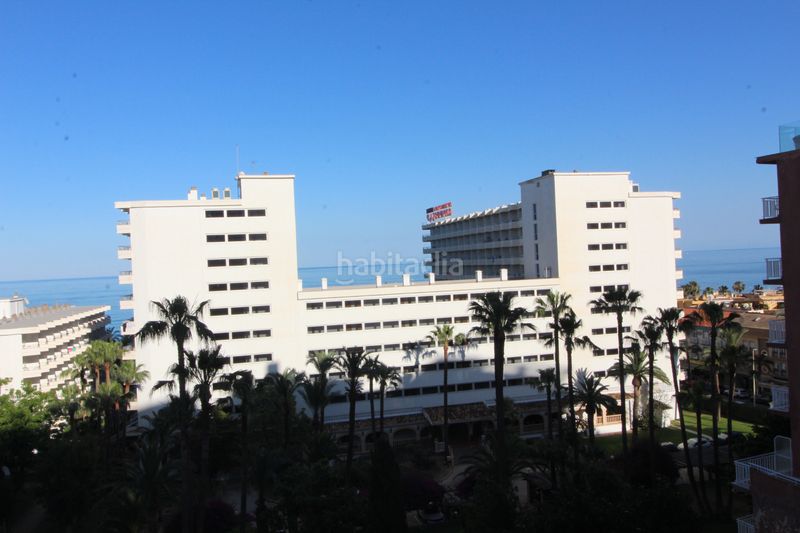 Foto eb15f348-4af7-4430-8eee-47a7ce16120c. Apartament amb aparcament a El Bajondillo Torremolinos