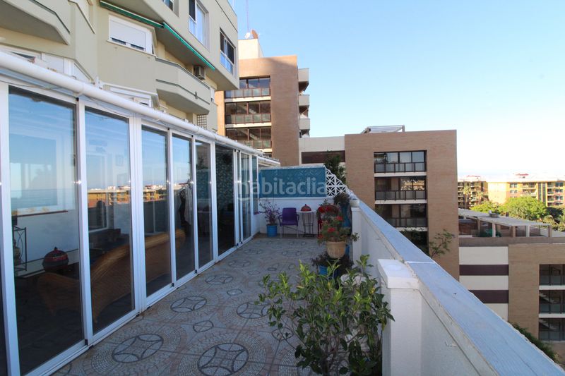 Foto f4544bf6-6a90-4634-84e2-9164c7fc34e0. Apartament amb aparcament a El Bajondillo Torremolinos