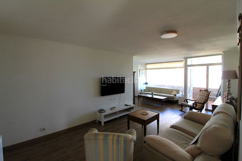 Foto d2b62415-9477-43ca-a7a5-3bf074170cea. Pis a avenida de playamar 7 a Playamar - Benyamina Torremolinos