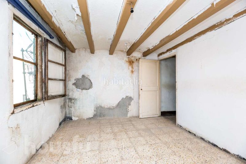 Foto a4a5f49f-4800-4761-a52e-c125d5e559ae. Masia a sant joan . a Granada (La)