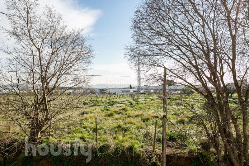 Foto cdd6d843-0dd1-415f-8813-44e104e31cd5. Masia a sant joan . a Granada (La)