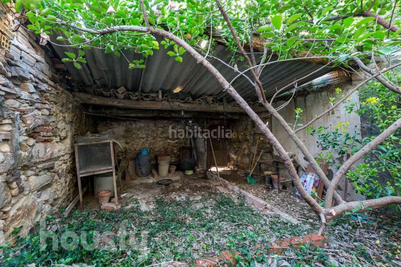 Foto daf69bf2-2204-45af-b555-4a99e06176a8. Masia a sant joan . a Granada (La)