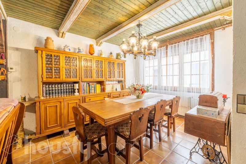 Foto a078d749-d15b-4665-8b58-09ead0c45195. Maison dans el raval . dans Torrelles de Foix